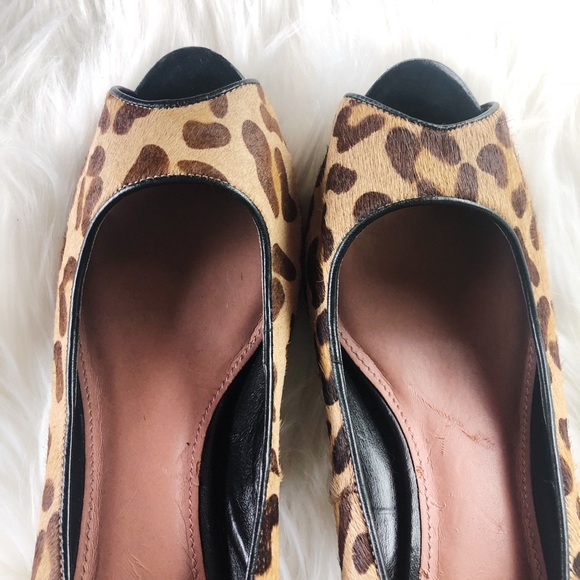 Vince Camuto Leopard Print. Size 9.5 - Picture 6 of 8